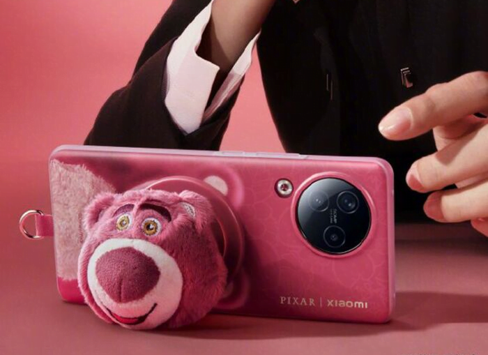 Xiaomi Civi 3 Disney Strawberry Bear: Una Edición Limitada Fascinante