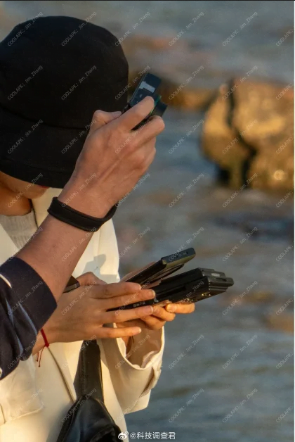 Sumérgete en las revelaciones exclusivas del Xiaomi 14 Ultra. Descubre pistas crípticas, características innovadoras y el esperado debut en abril de 2024. Lectura esencial para los entusiastas de la tecnología.