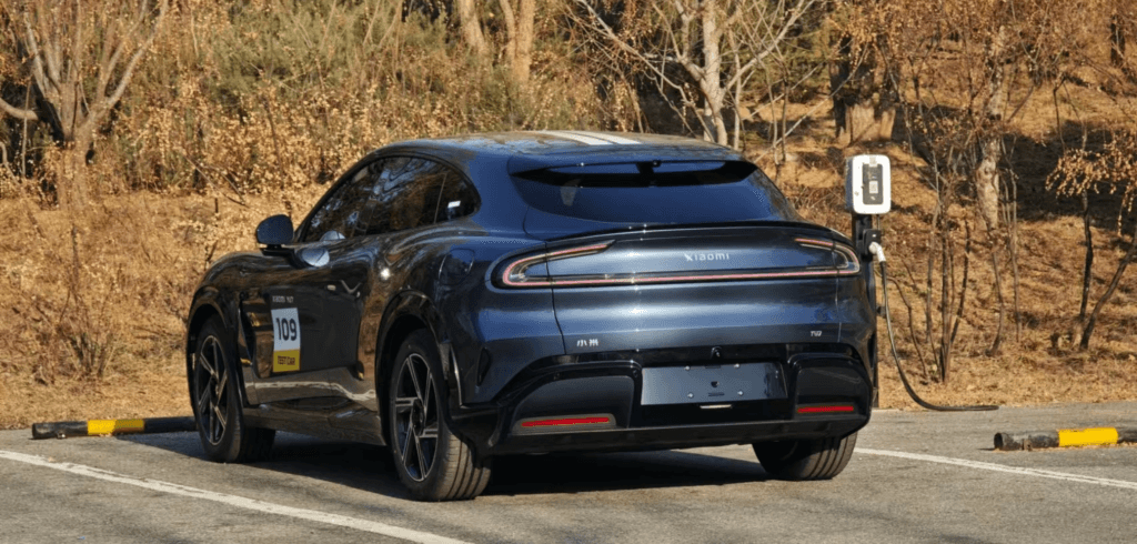 Descubre el Xiaomi YU7 SUV, un vehículo eléctrico con diseño innovador, potencia y calidad, redefiniendo el futuro automotriz.