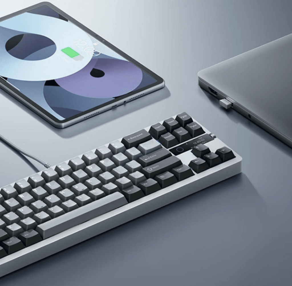 Teclado mecánico MK71 ProEste increíble teclado mecánico de Xiaomi combina diseño ergonómico con tecnología avanzada para garantizar una experiencia de escritura inigualable.