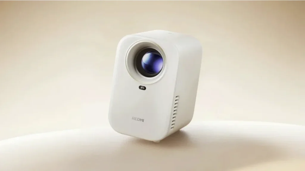 El nuevo proyector Redmi 3 Lite combina tecnología avanzada y diseño portátil, ideal para disfrutar en casa.