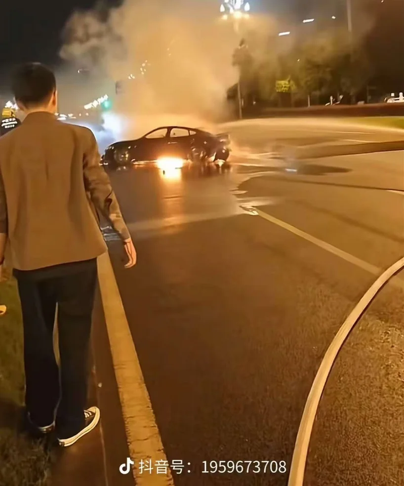 Xiaomi SU7 Ultra accidente