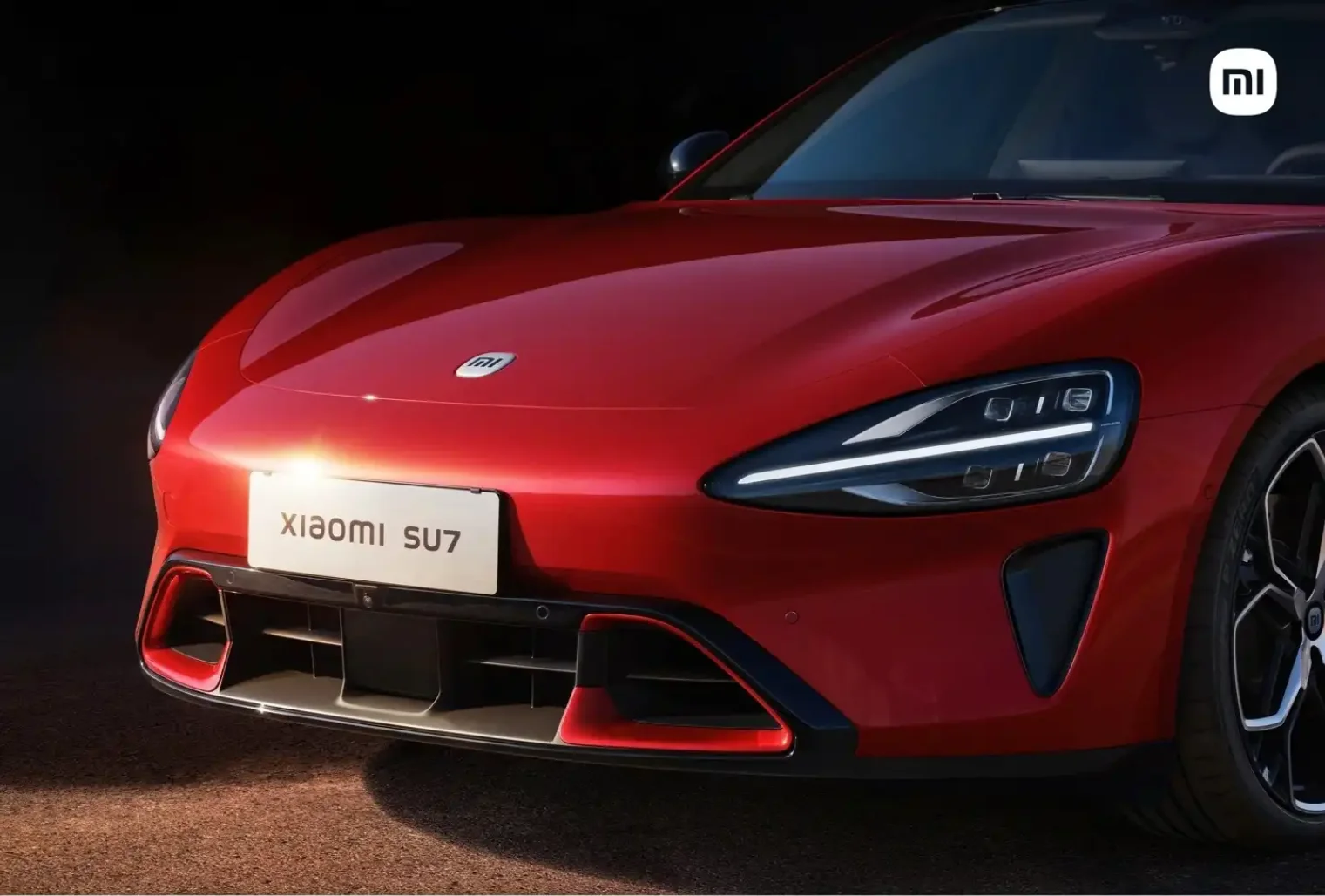 Xiaomi SU7 Crimson Red -